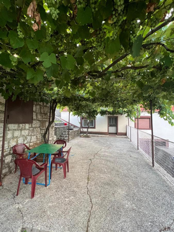 NikšićKuca Za Odmor别墅 外观 照片